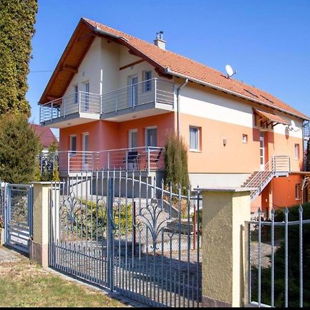Bonita Apartmanház Apartamento Zalakaros Exterior foto