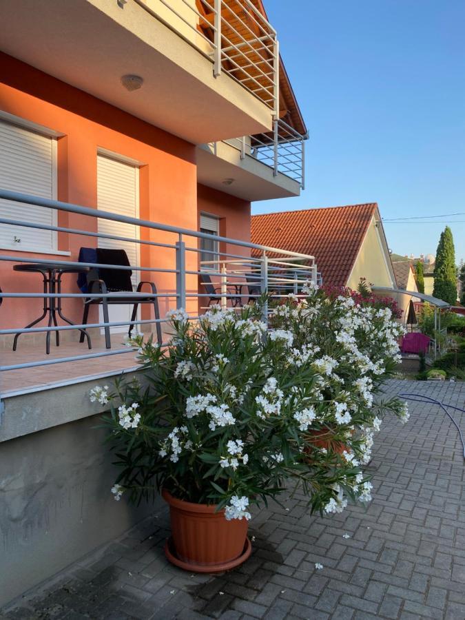 Bonita Apartmanház Apartamento Zalakaros Exterior foto